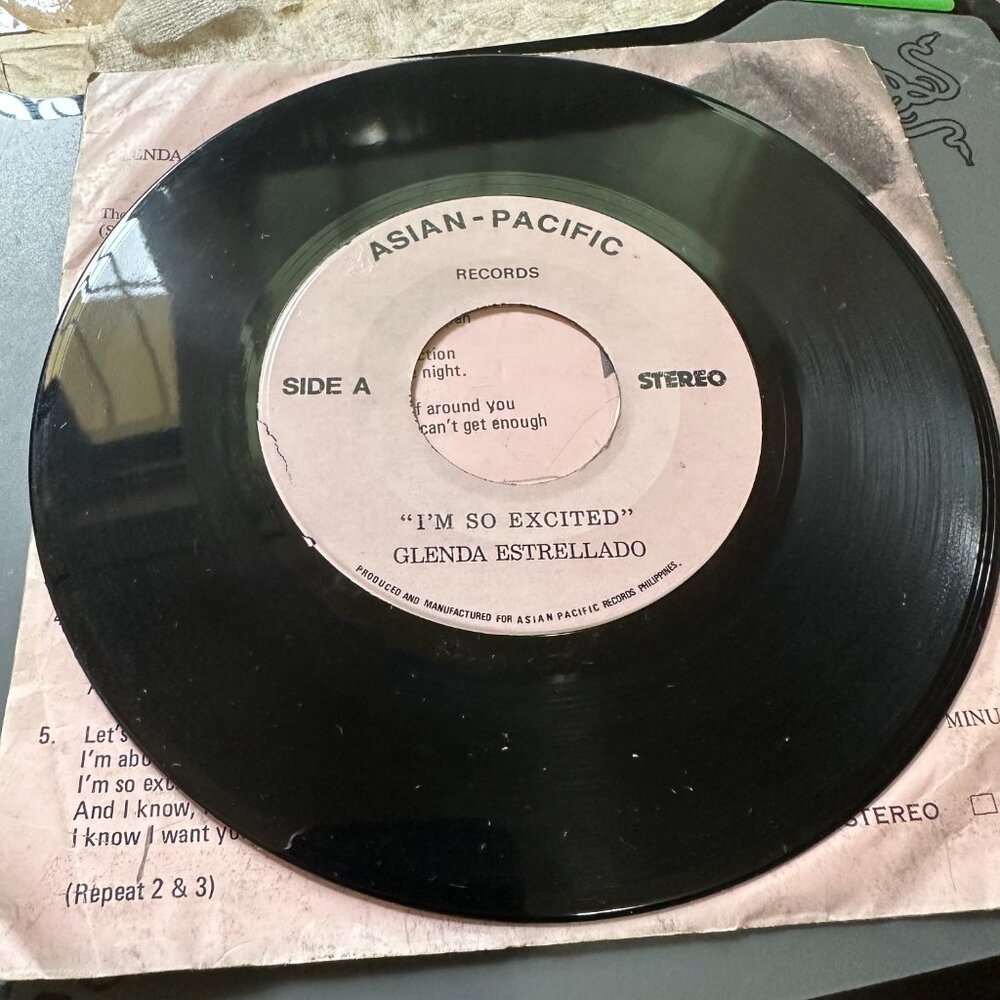 Glenda Estrellado I'm So Excited 45rpm Vinyl Record Fiesta of Song Asian Pacific - Picture 1 of 4